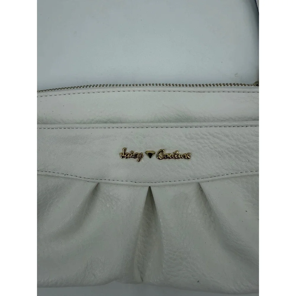 Juicy Couture White Pebbled Faux Leather Pleated Wristlet Wallet Gold Hardware